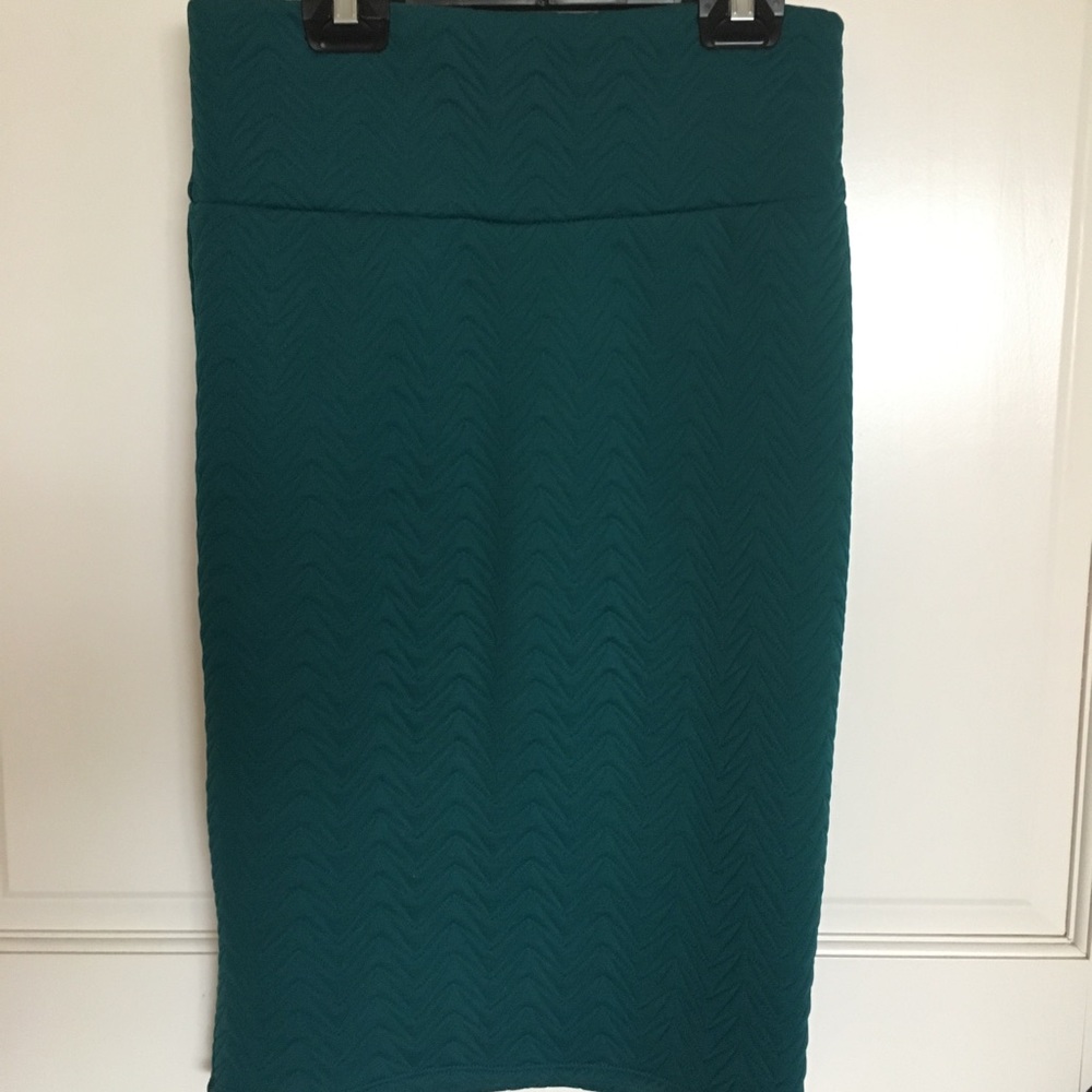 Lula Roe Cassie skirt